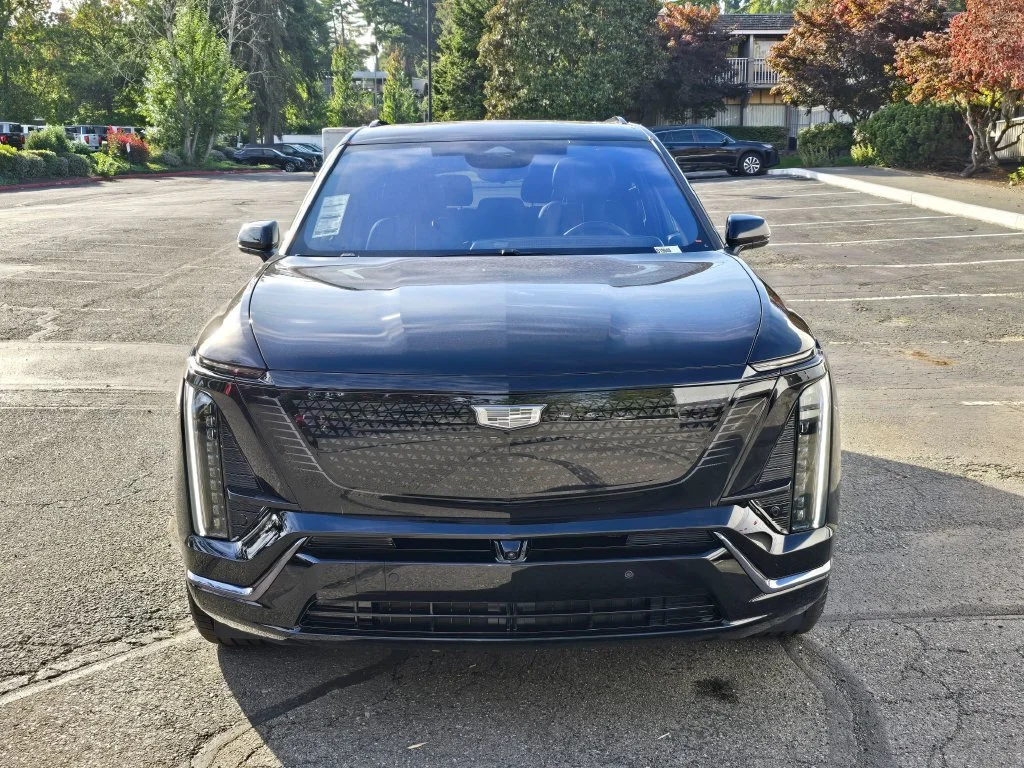 2027 Cadillac VISTIQ Sport - Photo 8