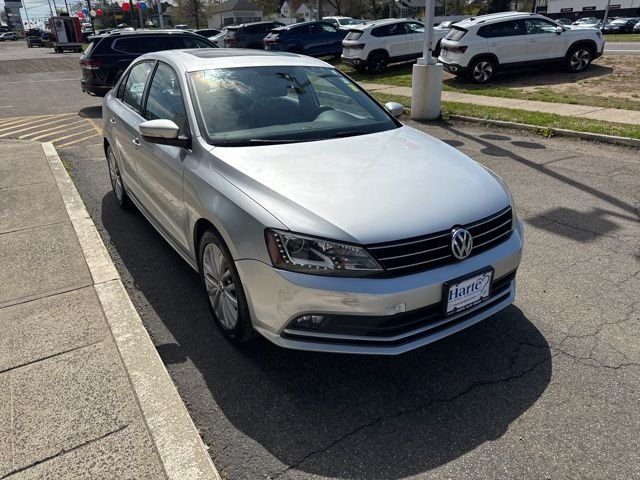 Used 2016 Volkswagen Jetta SEL with VIN 3VWL17AJ4GM204346 for sale in Hartford, CT