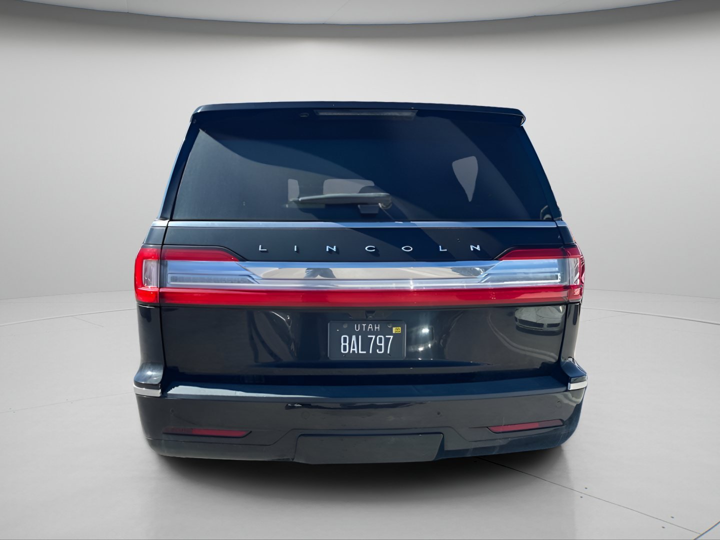 Used 2020 Black Lincoln Reserve image 9