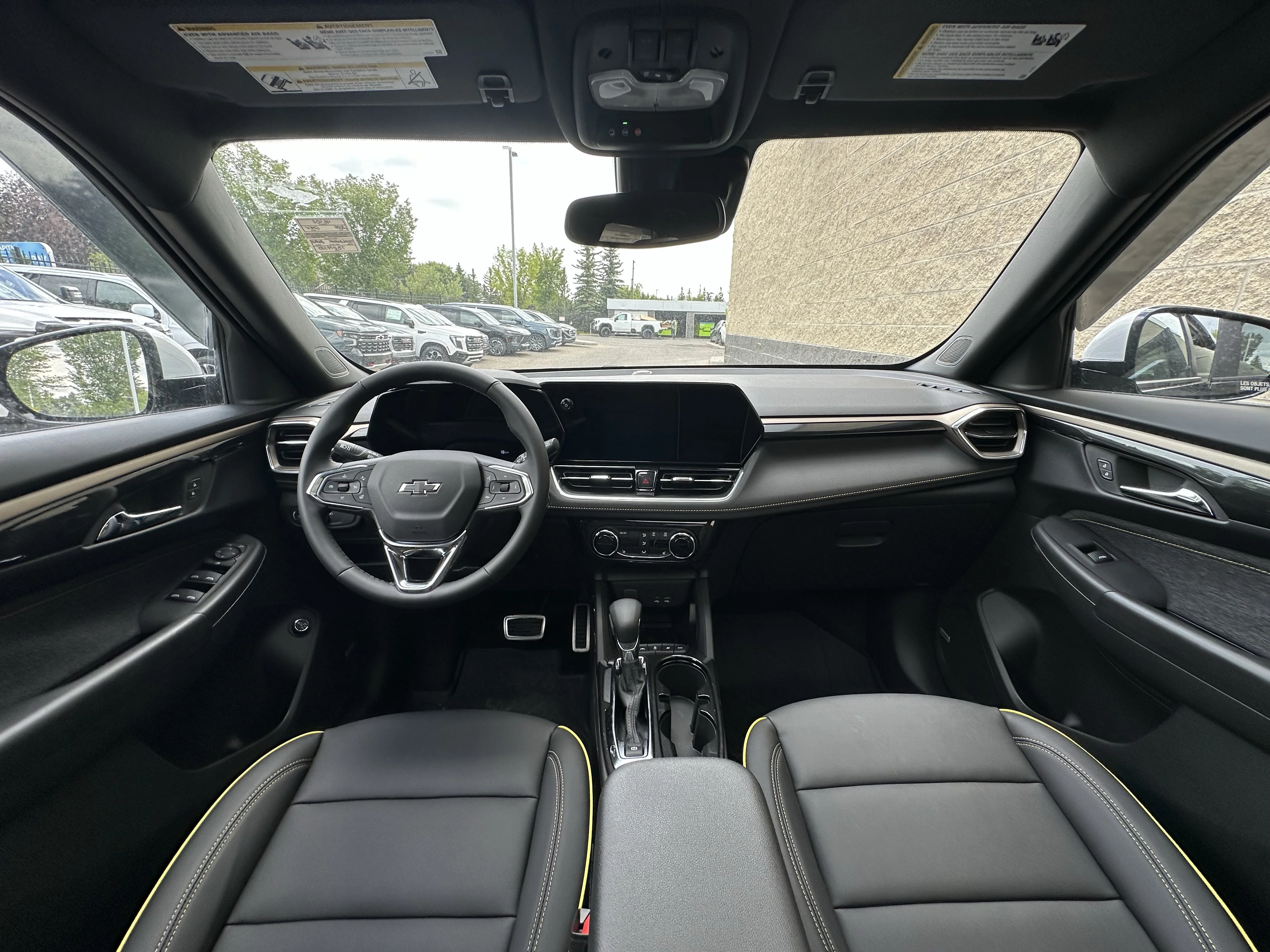 New 2026 Mosaic Black Metallic Chevrolet ACTIV image 18