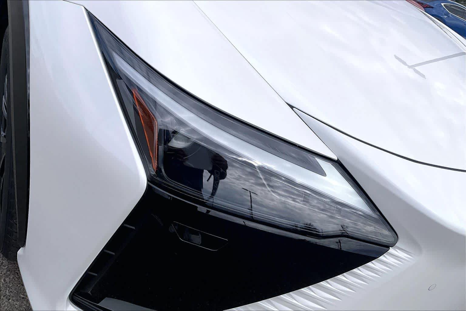 New 2026 Oxygen White Lexus Premium image 13