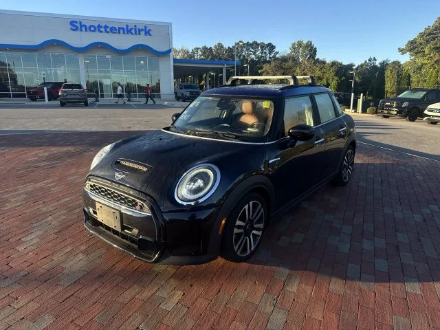 2022 MINI Hardtop 4 Door