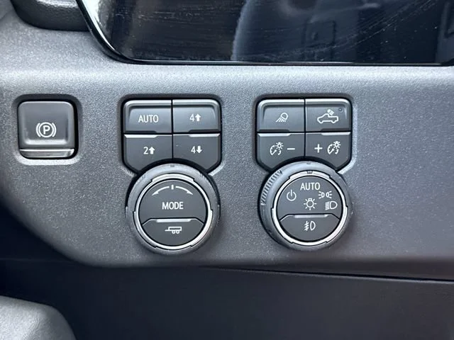 2026 Chevrolet Silverado 1500 LTZ - Photo 19