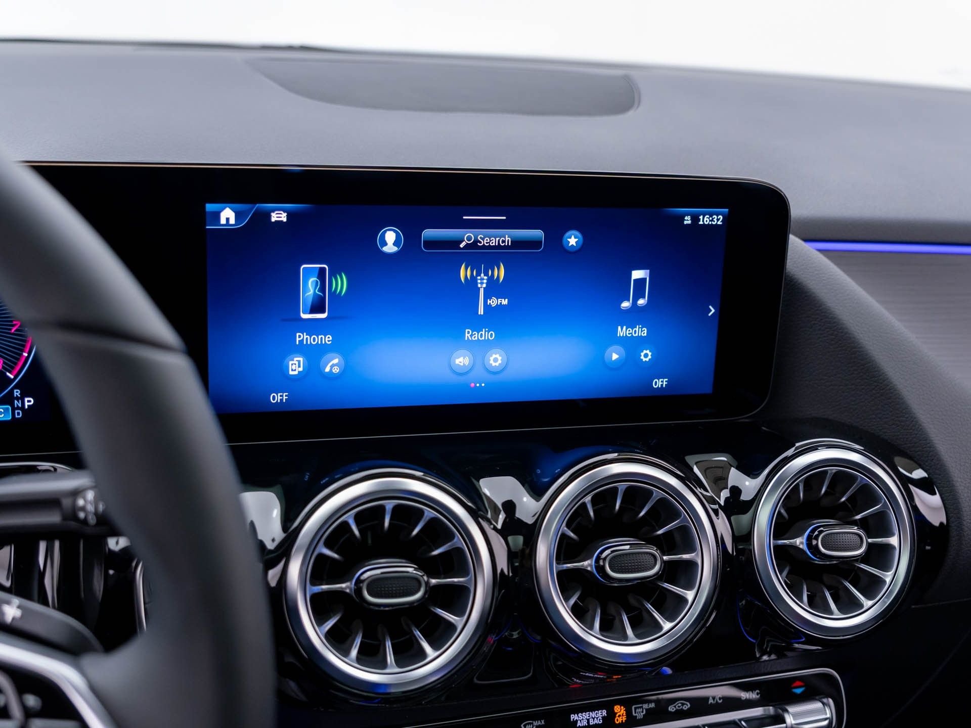 New 2026 Black Mercedes-Benz GLA 250 image 25