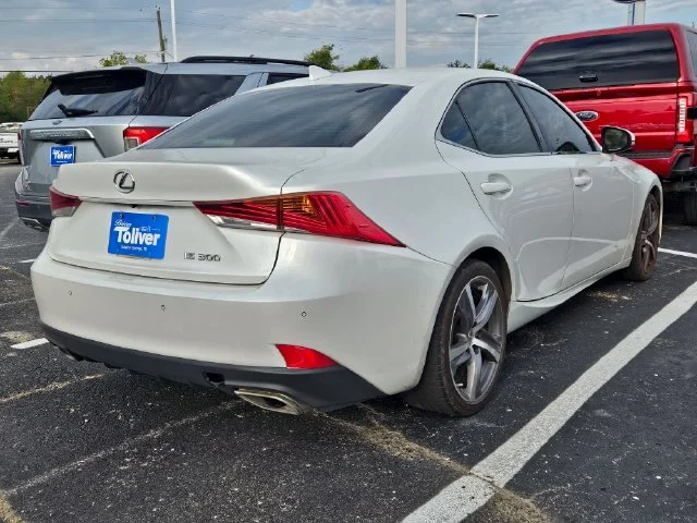 Used 2018 Eminent White Pearl Lexus 300 image 3