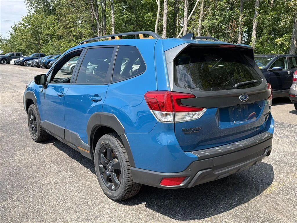 Used 2024 Geyser Blue Subaru Wilderness image 9