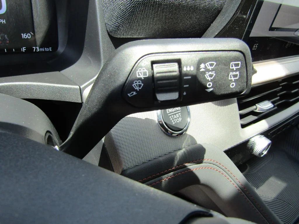 New 2026 Agate Black Metallic Ford Active image 28