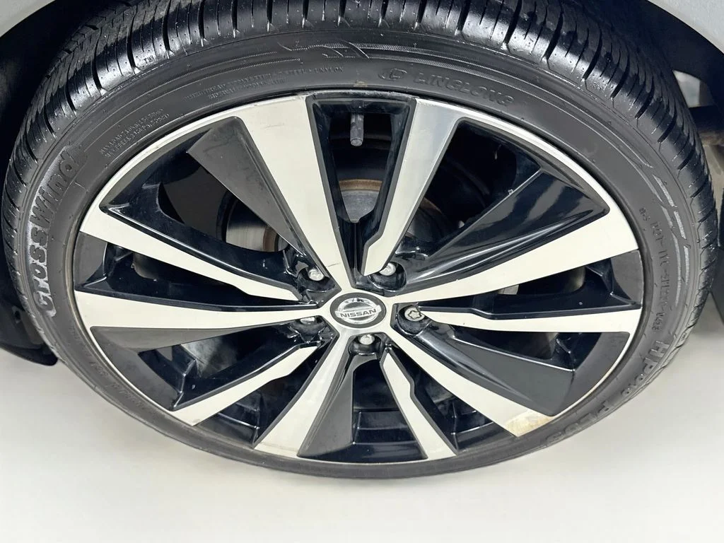 Used 2019 Gray Nissan 2.5 Platinum image 34