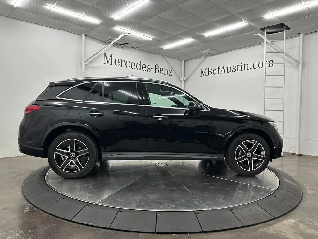 New 2026 Black Mercedes-Benz GLC 300 image 8