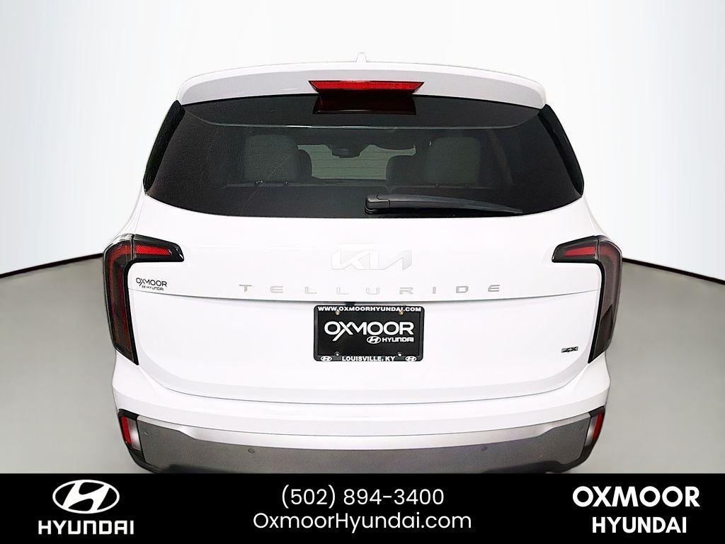 Used 2023 Glacial White Pearl Kia SX image 6