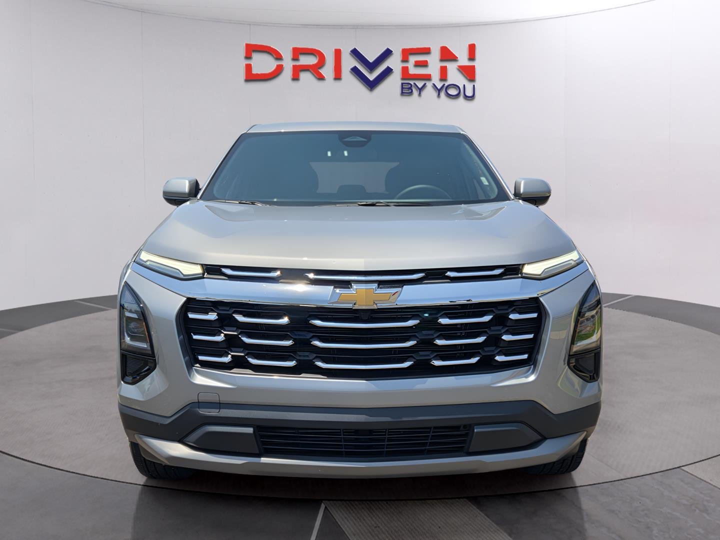 Used 2026 Sterling Gray Metallic Chevrolet FWD LT image 8