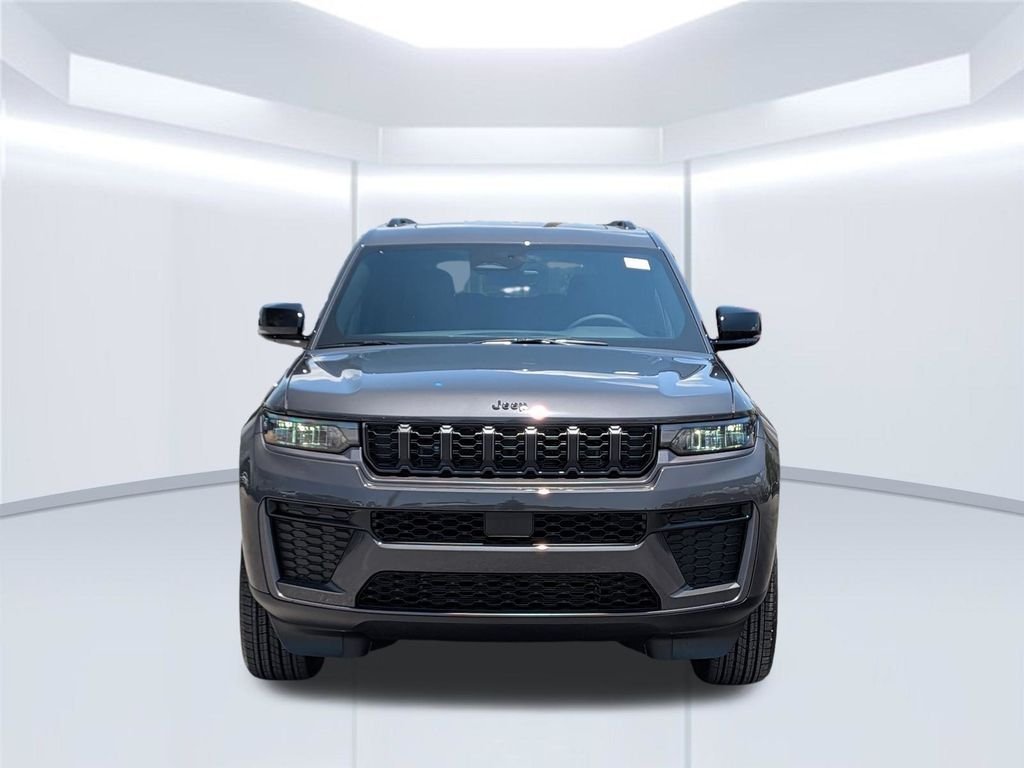 New 2026 Baltic Gray Metallic Clear-Coat Exterior Paint Jeep Altitude image 10