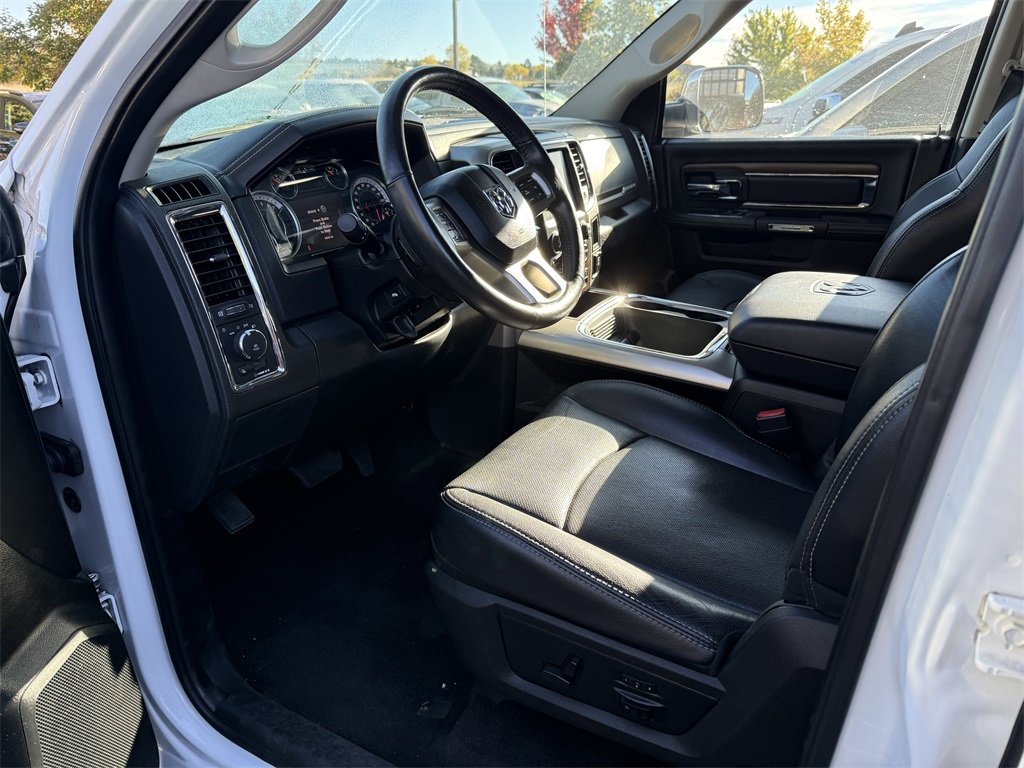 2017 Ram 1500 Laramie photo 3