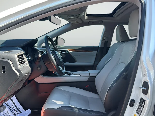 Used 2018 White Lexus 350L image 10
