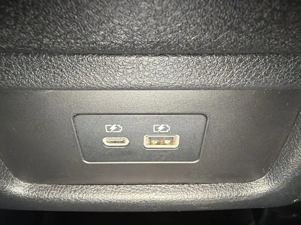 Used 2025 Glacier White Nissan SV image 40