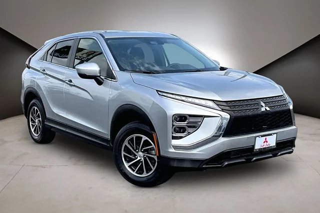 Used 2024 Silver Mitsubishi ES image 2