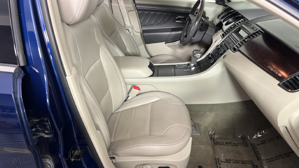 2012 Ford Taurus SEL - Photo 16