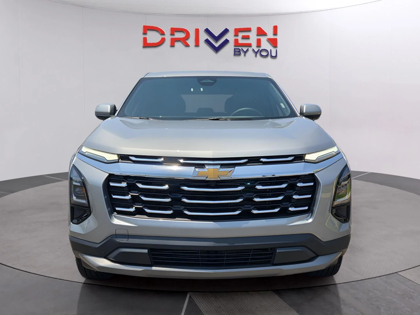 Used 2026 Sterling Gray Metallic Chevrolet FWD LT image 8