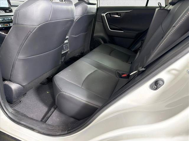 Certified Used 2025 WIND CHILL PEARL Toyota  image 22