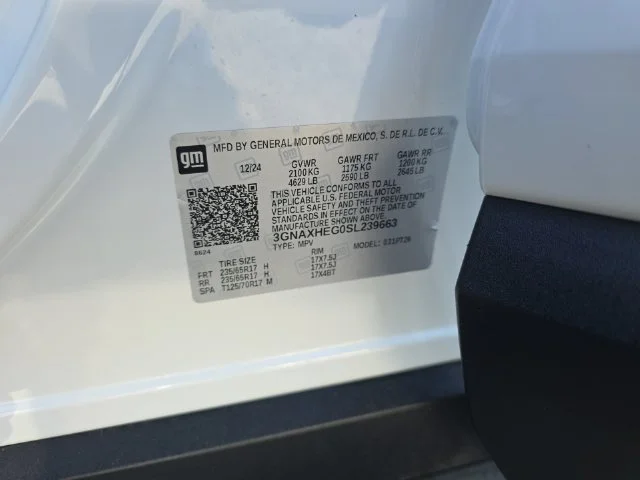 Used 2025 White Chevrolet LT image 36
