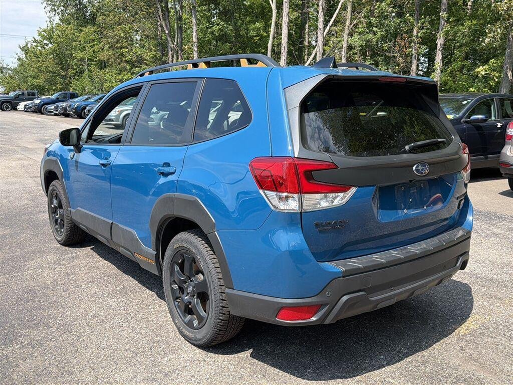 Used 2024 Geyser Blue Subaru Wilderness image 9