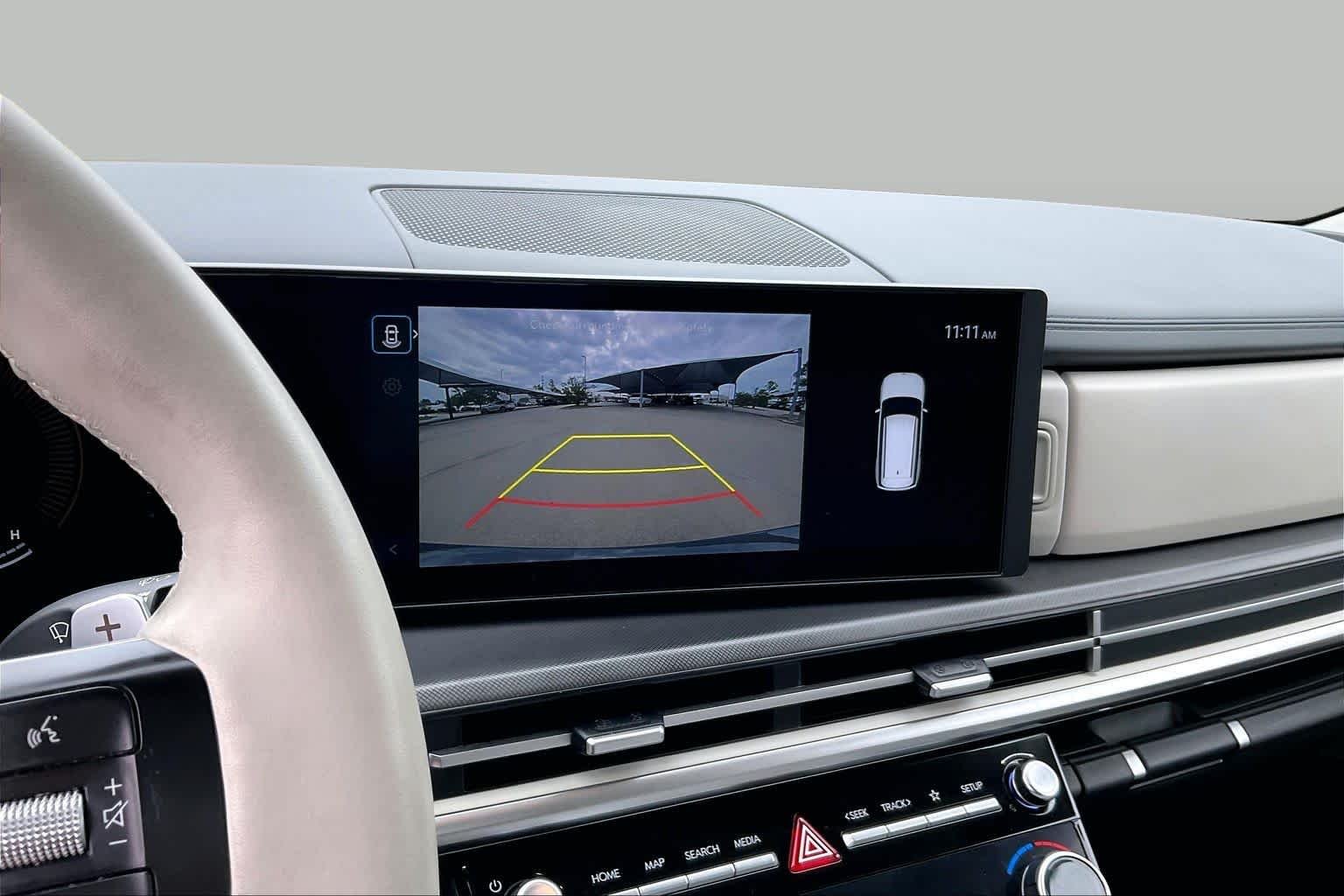 Used 2025 Hampton Gray Hyundai SEL image 25