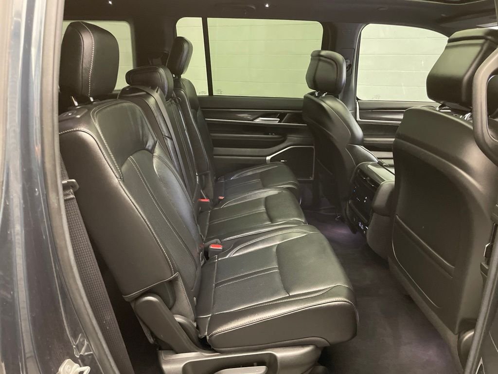 Certified Used 2022 River Rock Wagoneer Series I image 29