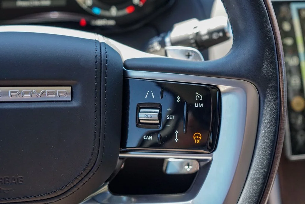 Certified Used 2025 Black Land Rover Autobiography image 20