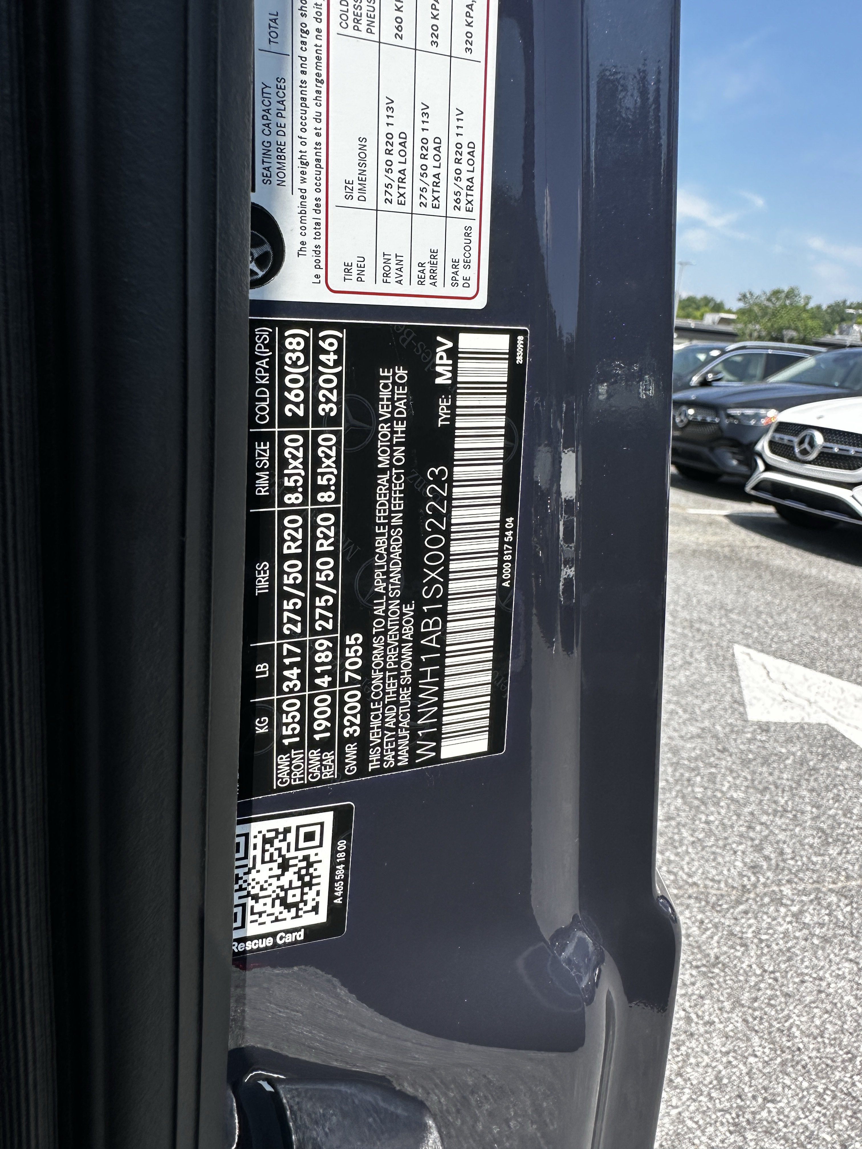 Certified Used 2025 Blue Mercedes-Benz G 550 image 36