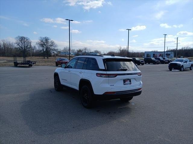 2026 Jeep Grand Cherokee Laredo - Photo 5
