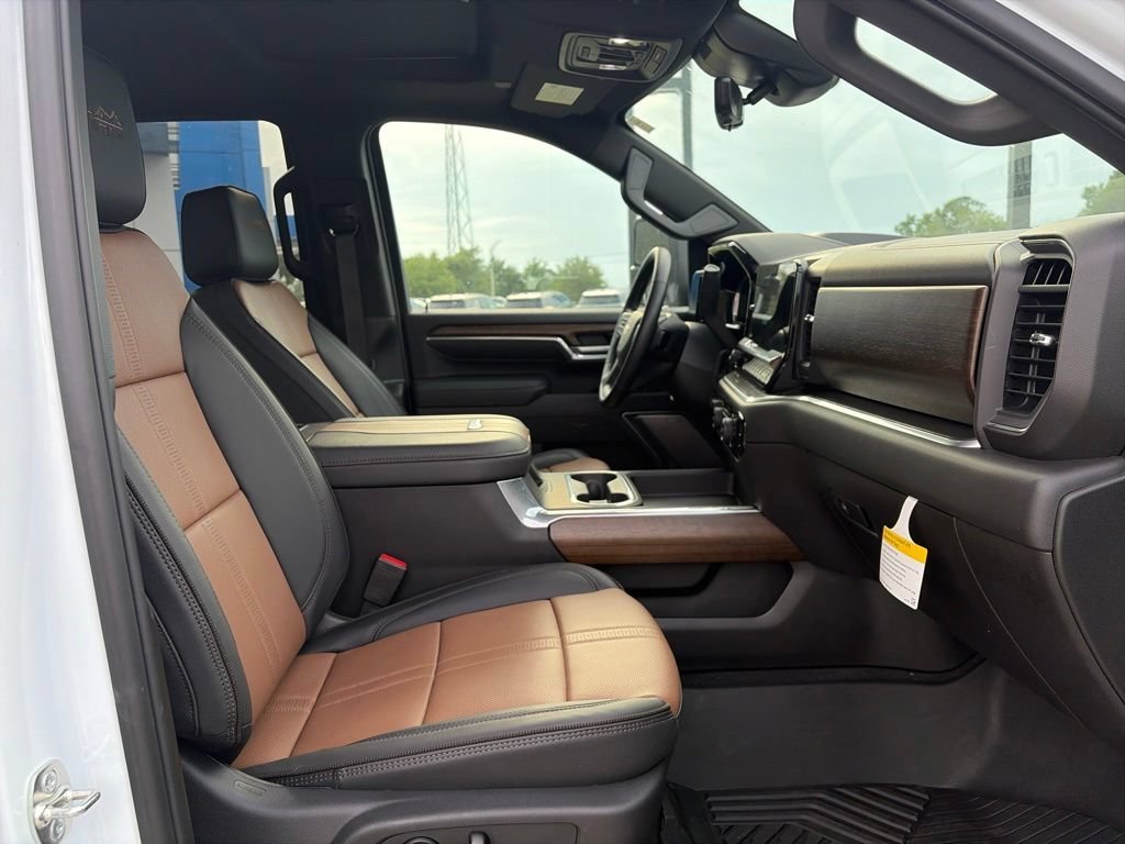 2026 Chevrolet Silverado 2500 HD High Country - Photo 14