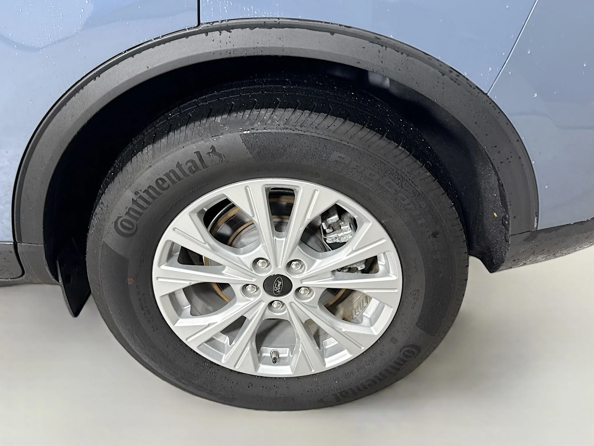 Used 2023 Vapor Blue Metallic Ford Active image 33