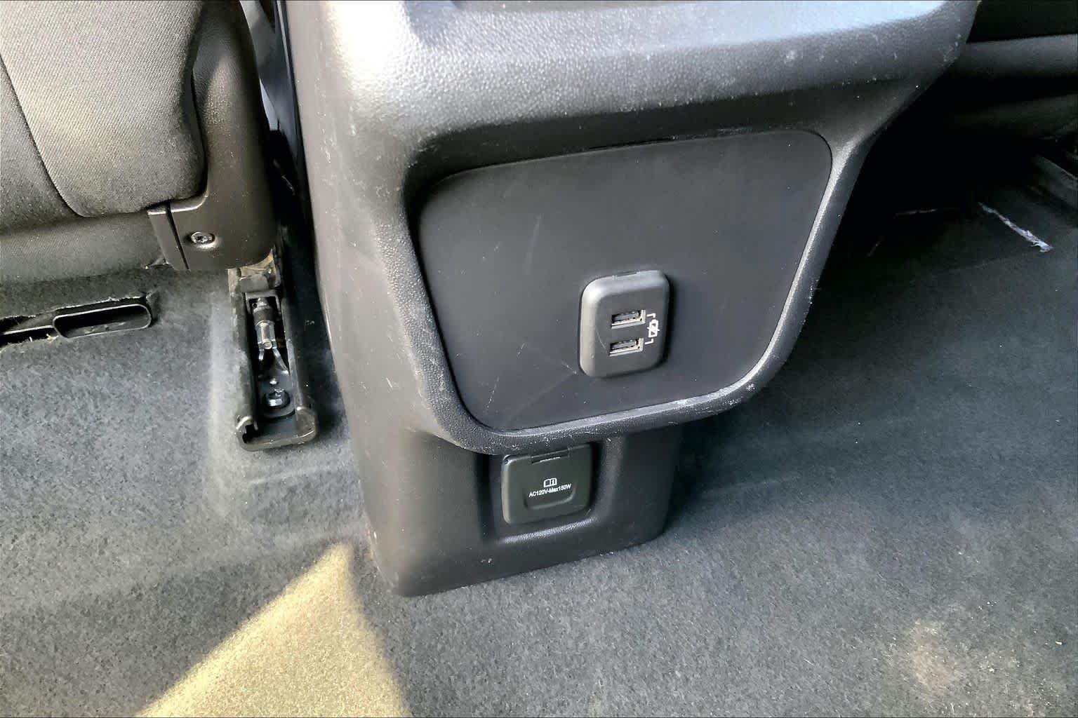 Used 2022 Ebony Twilight Metallic GMC SLE image 37