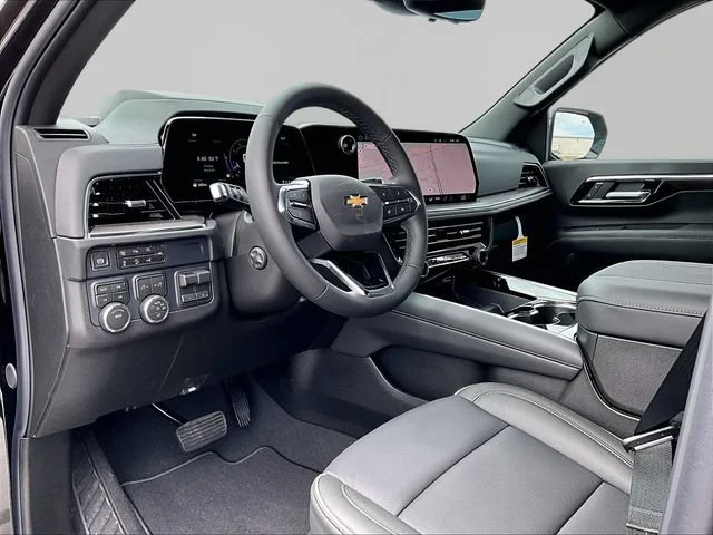 2026 Chevrolet Suburban Premier - Photo 8
