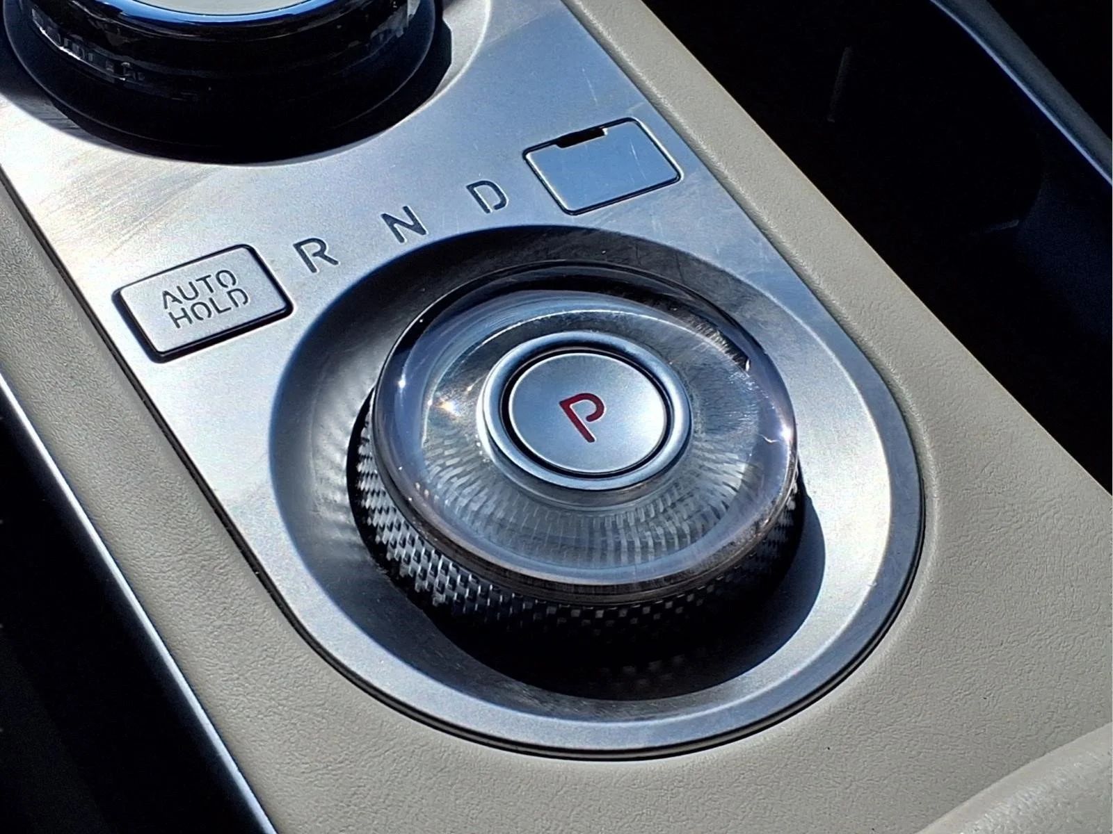 2024 GENESIS GV70 Standard - Photo 17