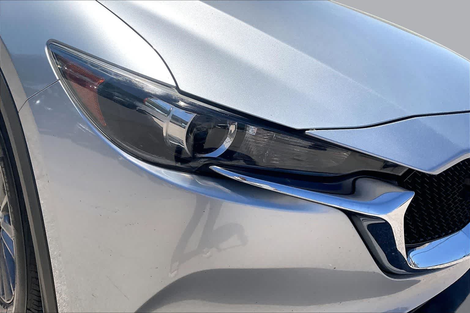 Used 2017 Sonic Silver Metallic Mazda Touring image 27