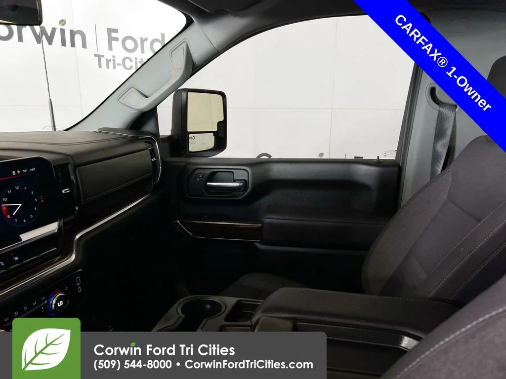Used 2024 Summit White GMC SLE image 26