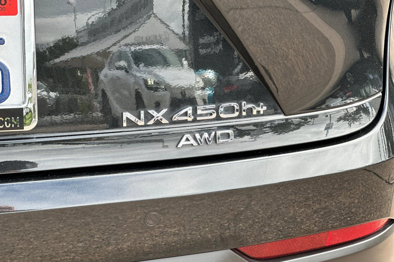 Certified Used 2025 Caviar Lexus 450h+ Luxury image 21