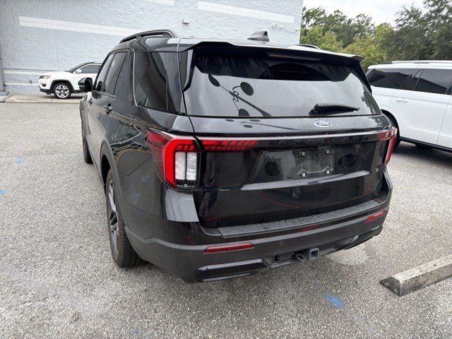 Certified Used 2025 Black Metallic Ford ST-Line image 39