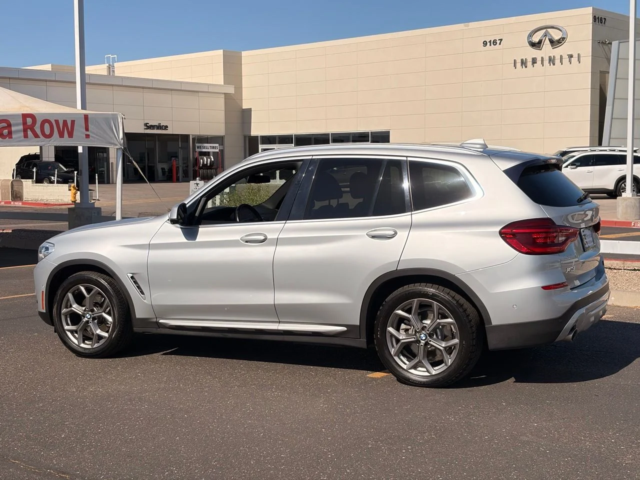 Used 2020 Glacier Silver Metallic BMW sDrive30i image 3
