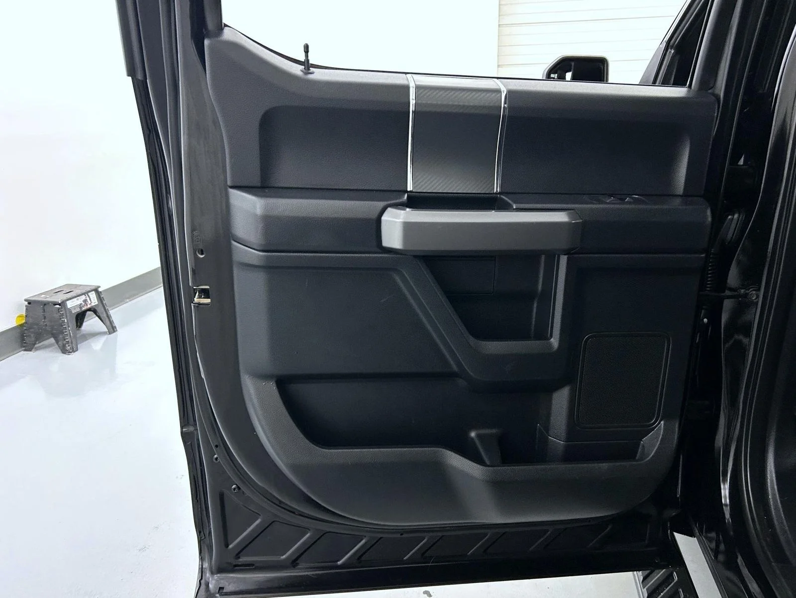 Used 2020 Black Ford XLT image 20