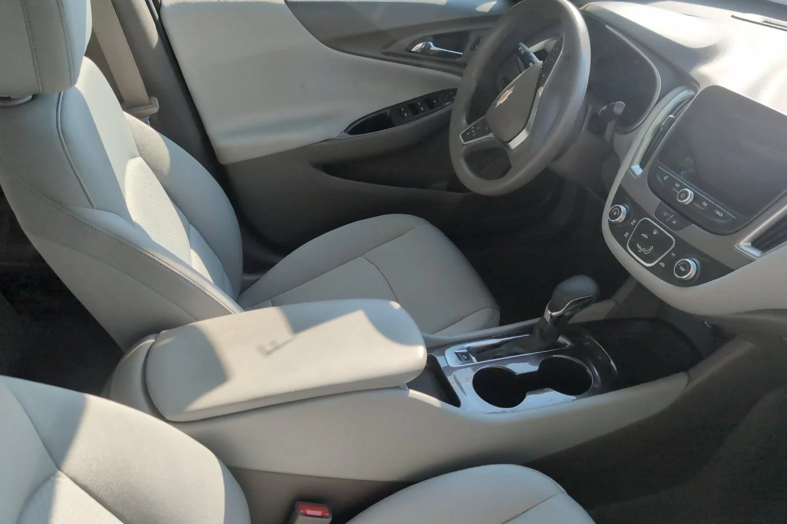 Used 2025 Lakeshore Blue Metallic Chevrolet LS image 5
