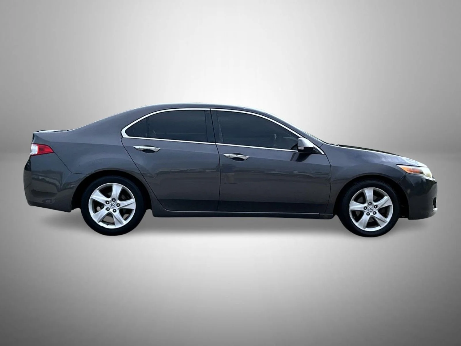 Used 2010  Acura 2.4 image 4