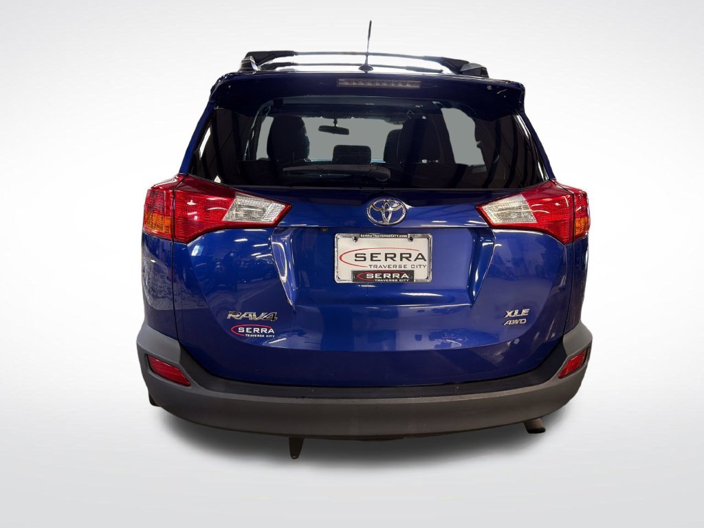 Used 2014 Blue Toyota XLE image 4