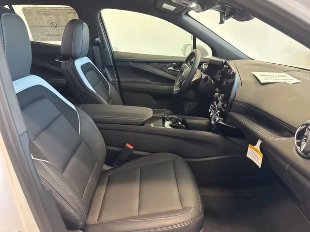 2025 Chevrolet Blazer EV LT - Photo 25