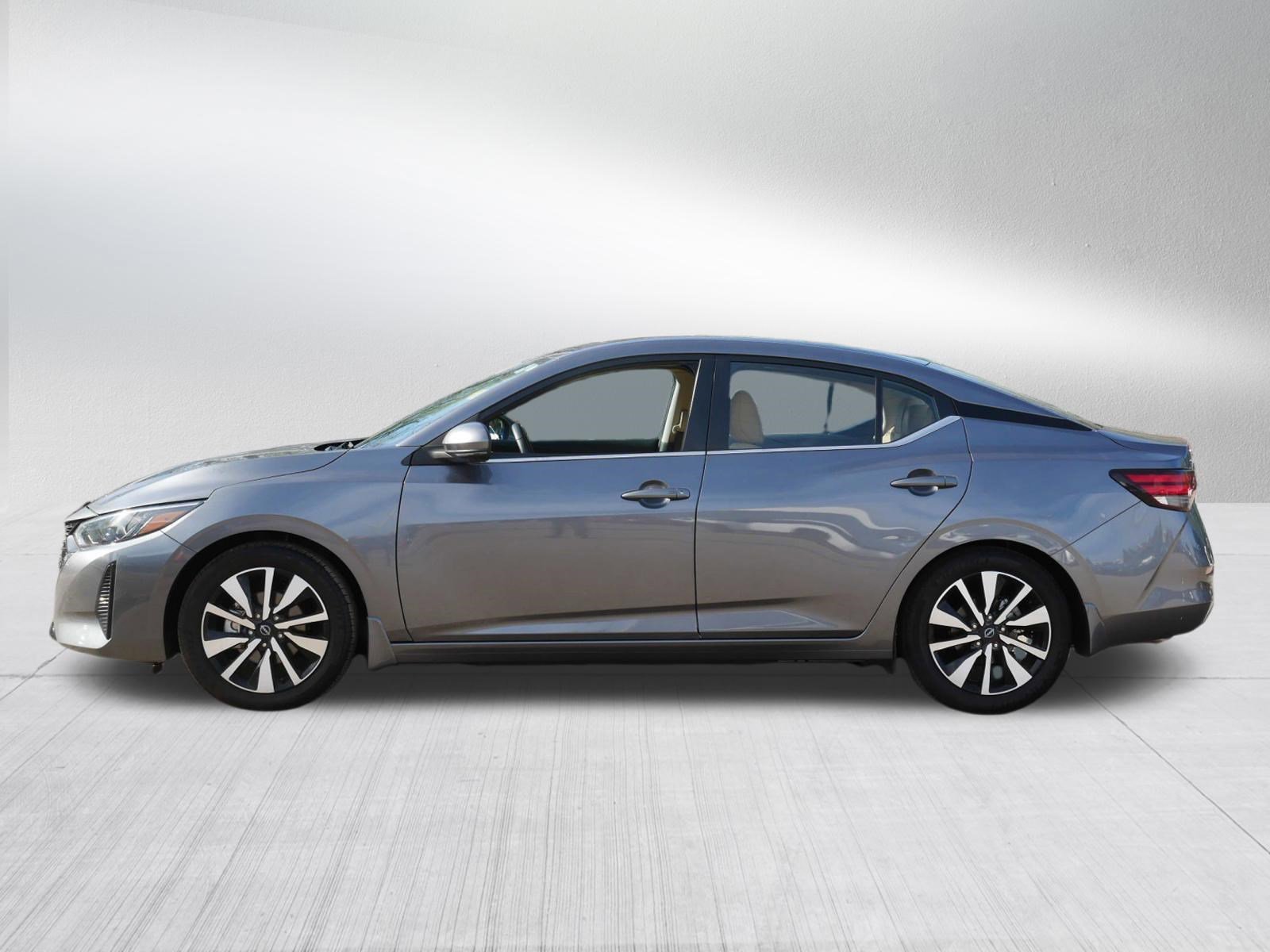 Certified Used 2025 Gun Metallic Nissan SV image 4