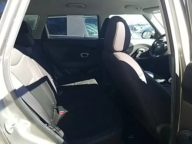 Used 2015 Gray Kia Base image 27