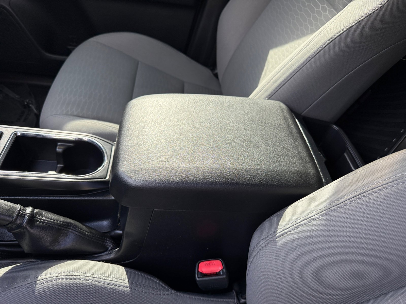 Used 2018 Super White Toyota SR image 14