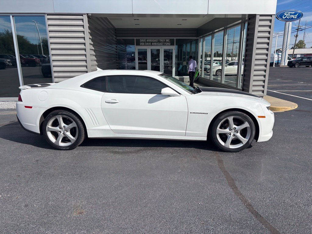 Used 2015 Summit White Chevrolet 2LT image 4
