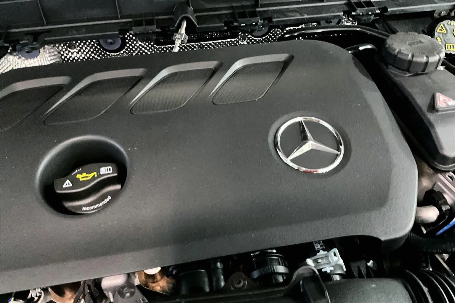 New 2026 Night Black Mercedes-Benz GLB 250 image 16